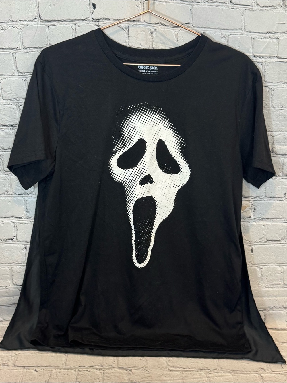 Ghost Face Bioworld Women’s Shirt with Attached Cape
